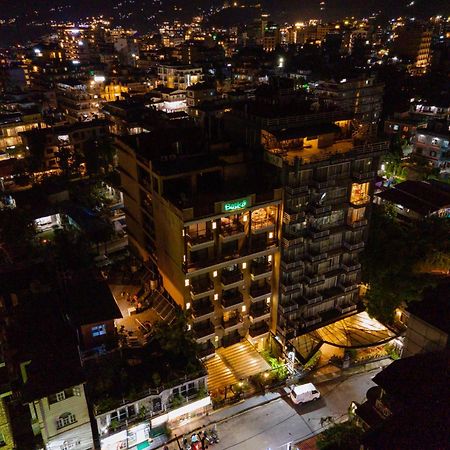 Pokhara Batika Hotel Екстериор снимка