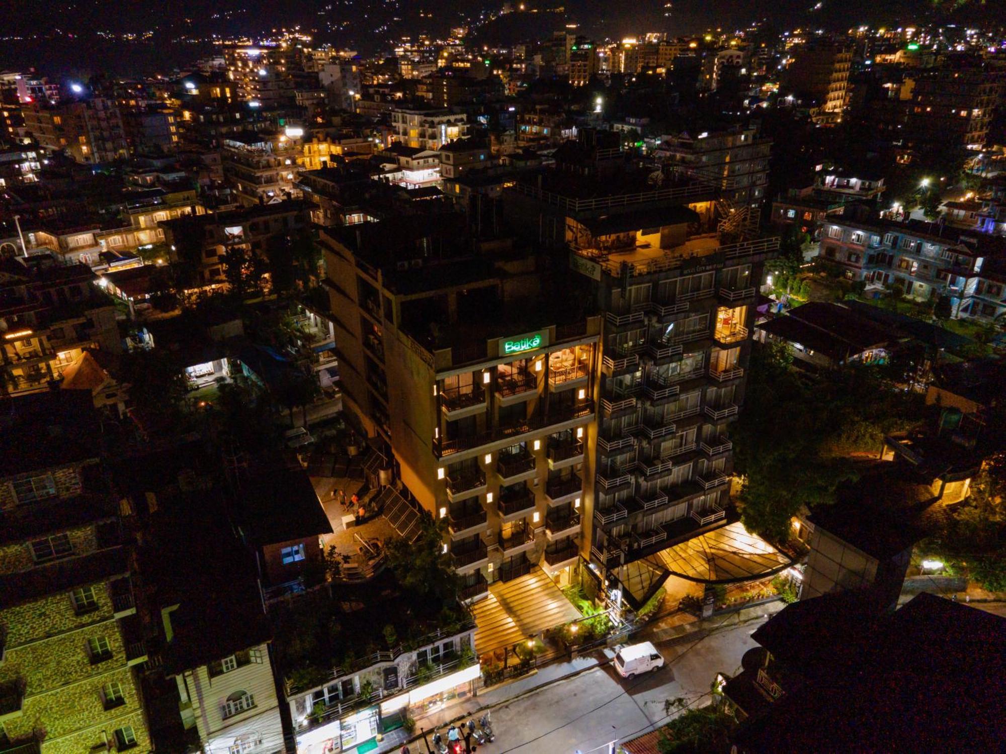 Pokhara Batika Hotel Екстериор снимка
