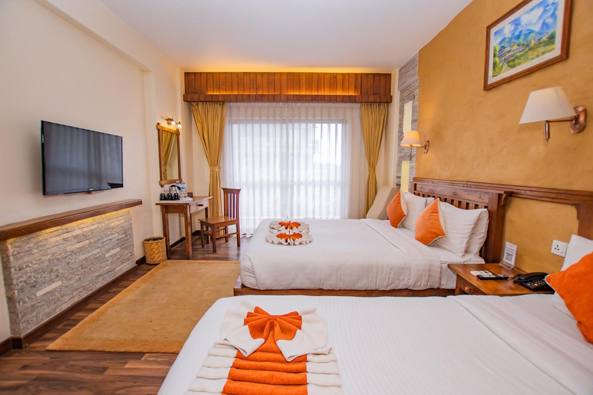 Pokhara Batika Hotel Екстериор снимка