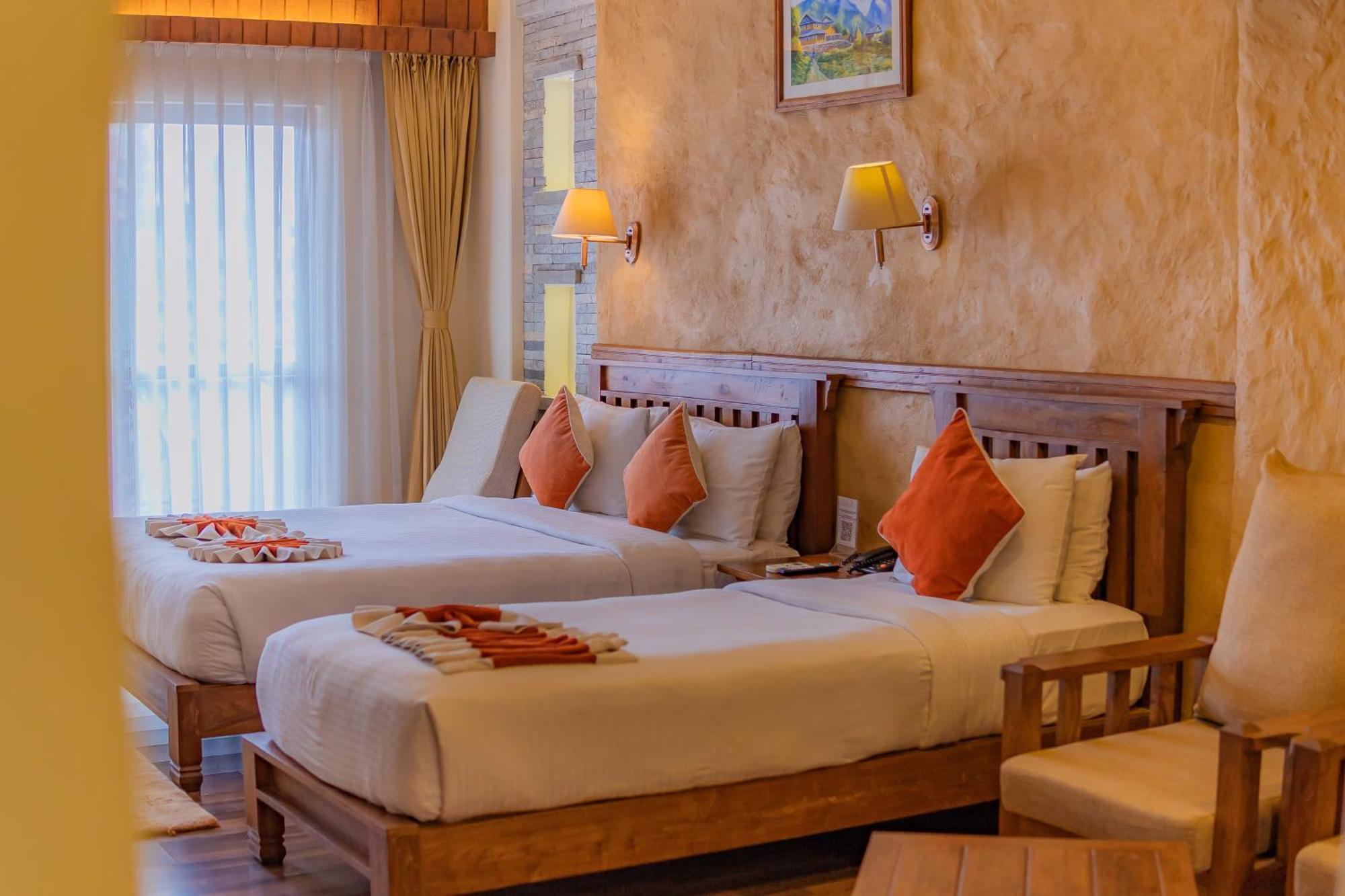 Pokhara Batika Hotel Екстериор снимка