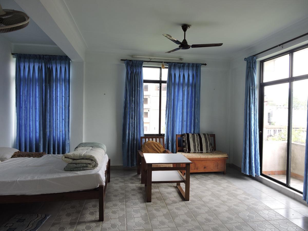 Pokhara Batika Hotel Екстериор снимка