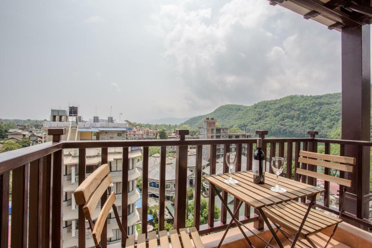 Pokhara Batika Hotel Екстериор снимка